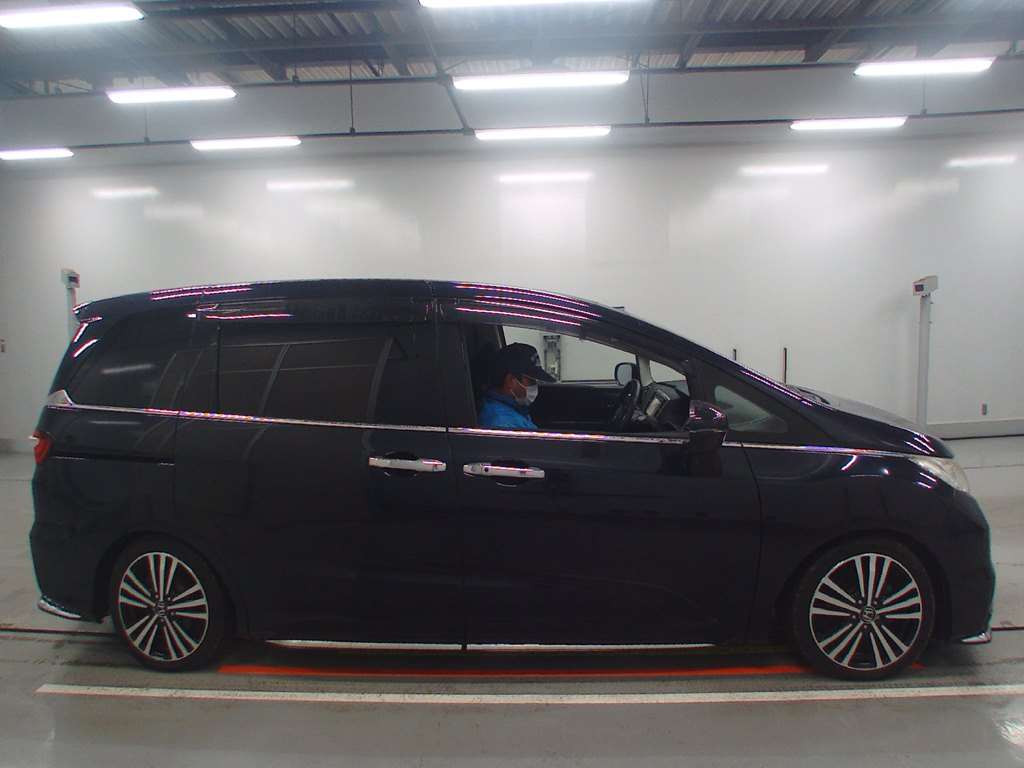 2014 Honda Odyssey RC1[2]