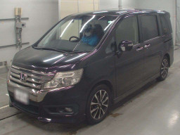 2013 Honda Step WGN Spada