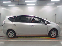 2012 Toyota Prius alpha