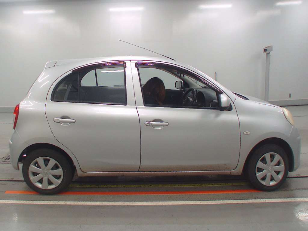 2011 Nissan March K13[2]