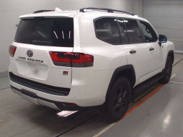 2023 Toyota Land Cruiser