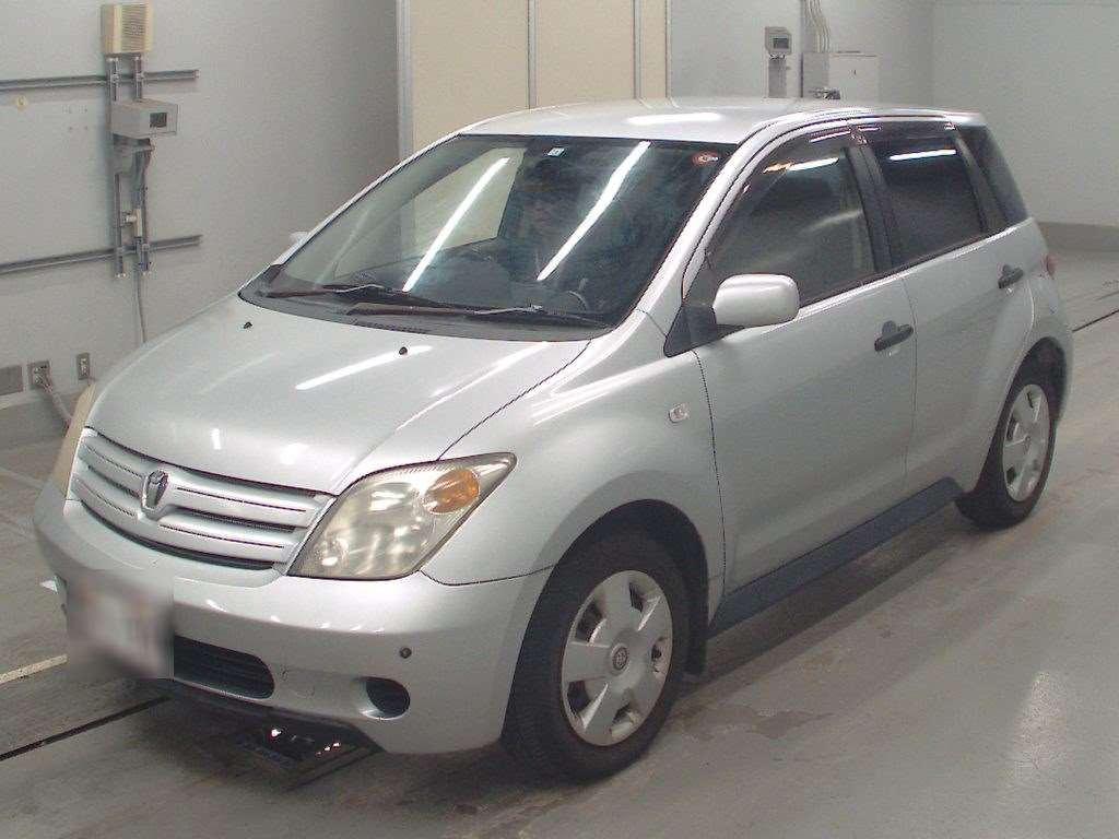 2002 Toyota IST NCP60[0]