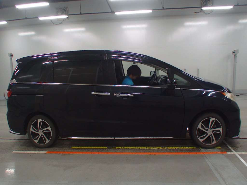 2016 Honda Odyssey RC1[2]