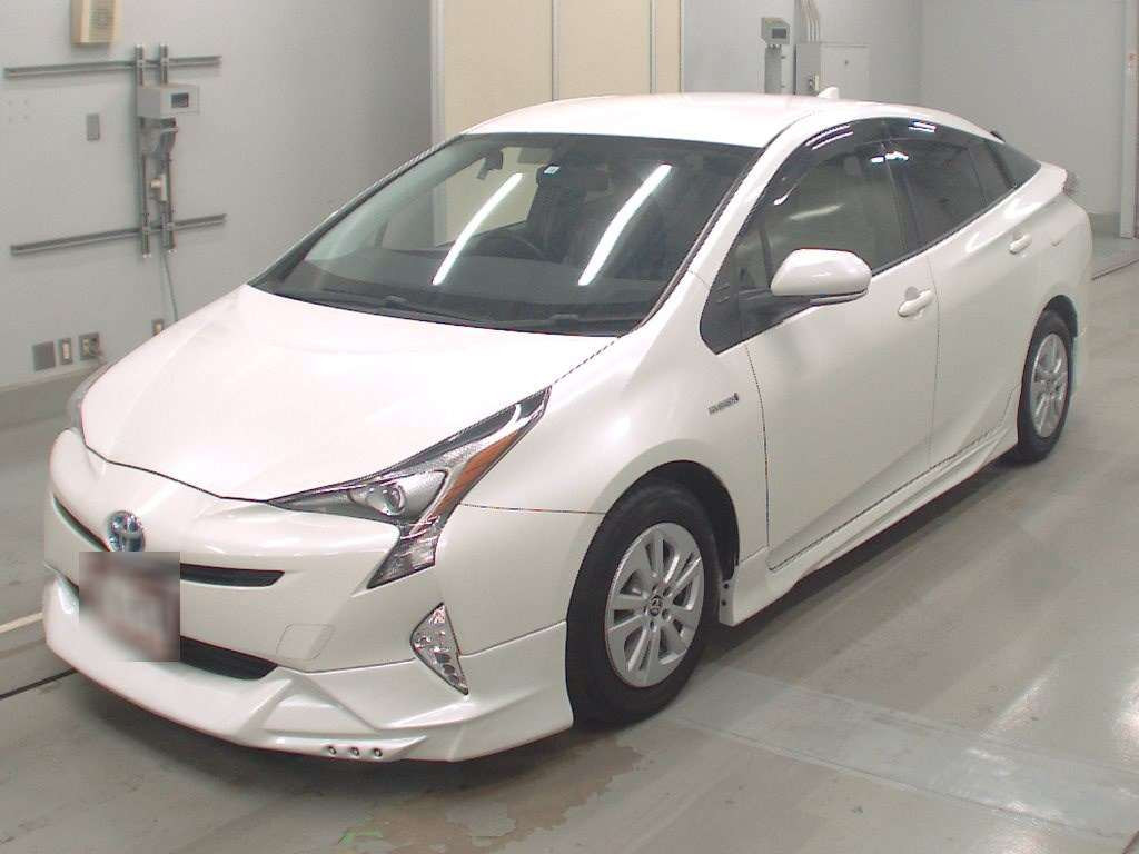 2016 Toyota Prius ZVW50[0]