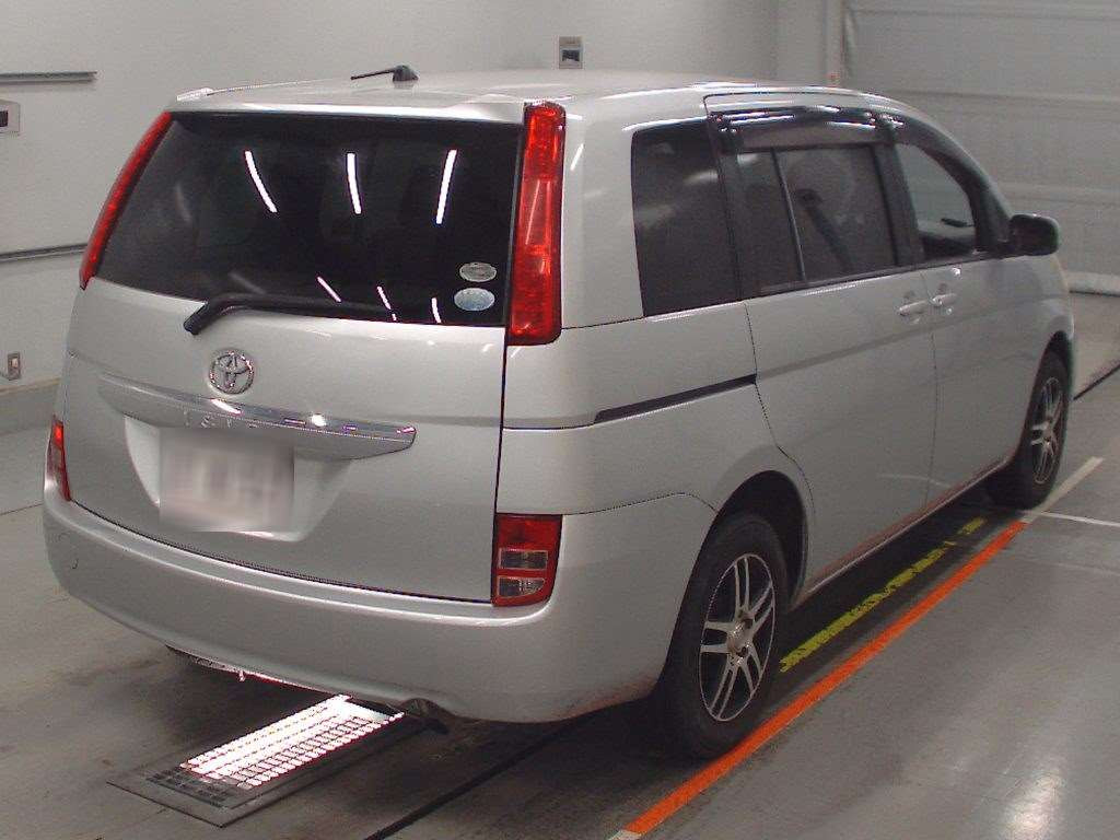 2007 Toyota Isis ANM15G[1]