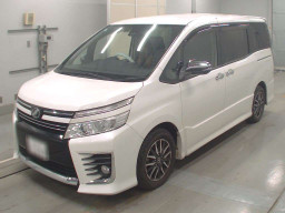 2016 Toyota Voxy