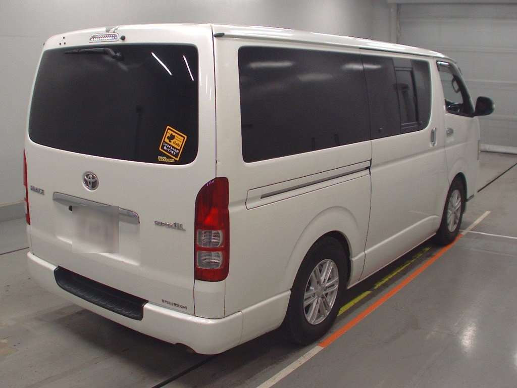 2011 Toyota Hiace Van TRH200V[1]