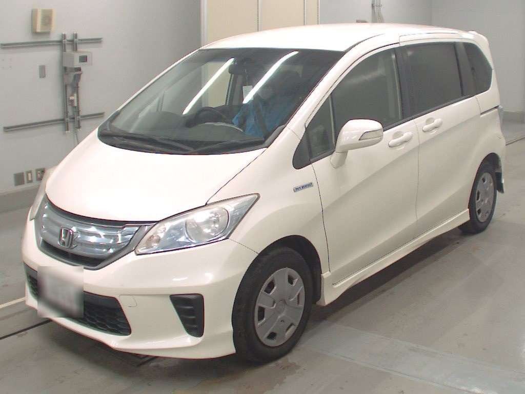 2013 Honda Freed hybrid GP3[0]