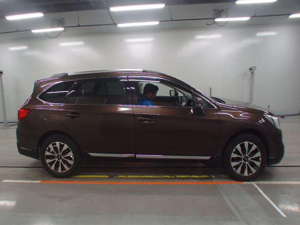 2017 Subaru Legacy Outback BS9[2]