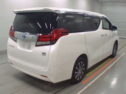 2015 Toyota Alphard Hybrid