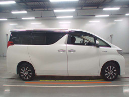 2015 Toyota Alphard Hybrid