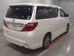 2013 Toyota Alphard