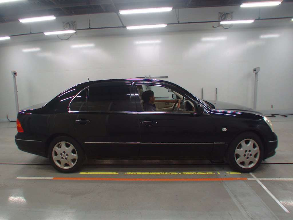 2002 Toyota Celsior UCF30[2]