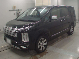 2023 Mitsubishi Delica D5