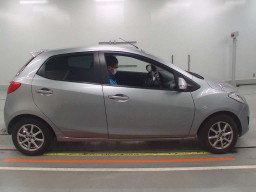 2014 Mazda Demio