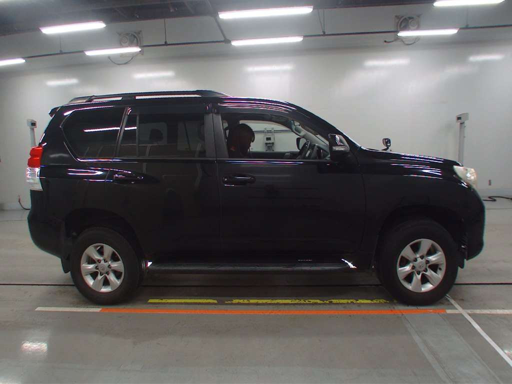 2009 Toyota Land Cruiser Prado TRJ150W[2]