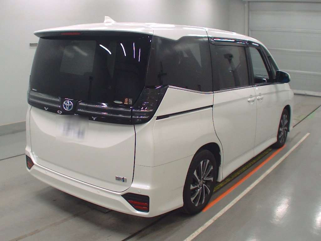 2023 Toyota Voxy ZWR90W[1]