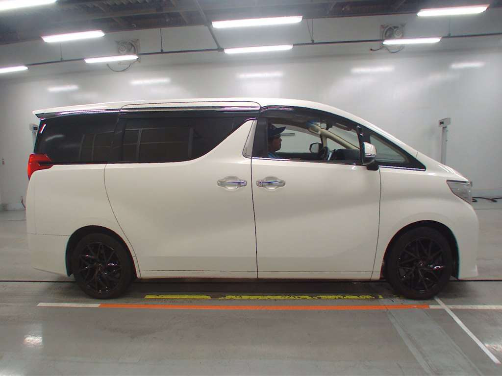 2015 Toyota Alphard AGH30W[2]