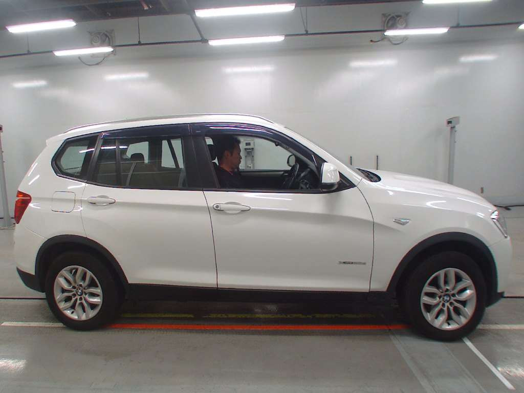 2016 BMW X3 WY20[2]