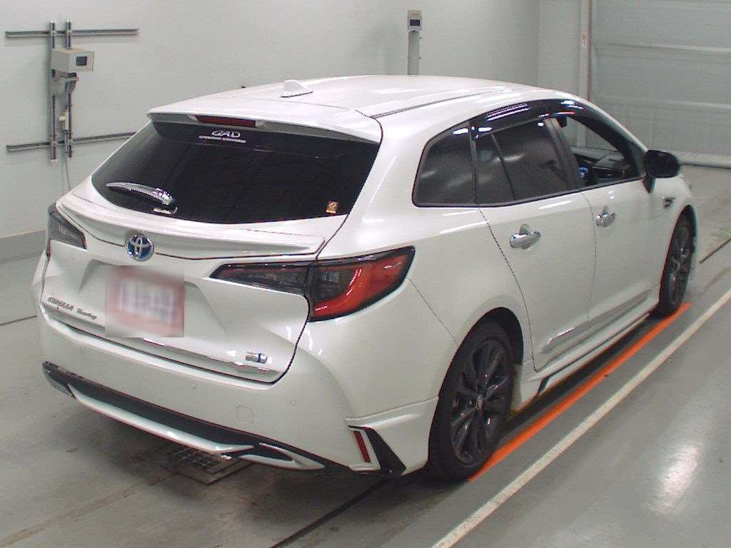 2022 Toyota Corolla Touring Wagon ZWE219W[1]