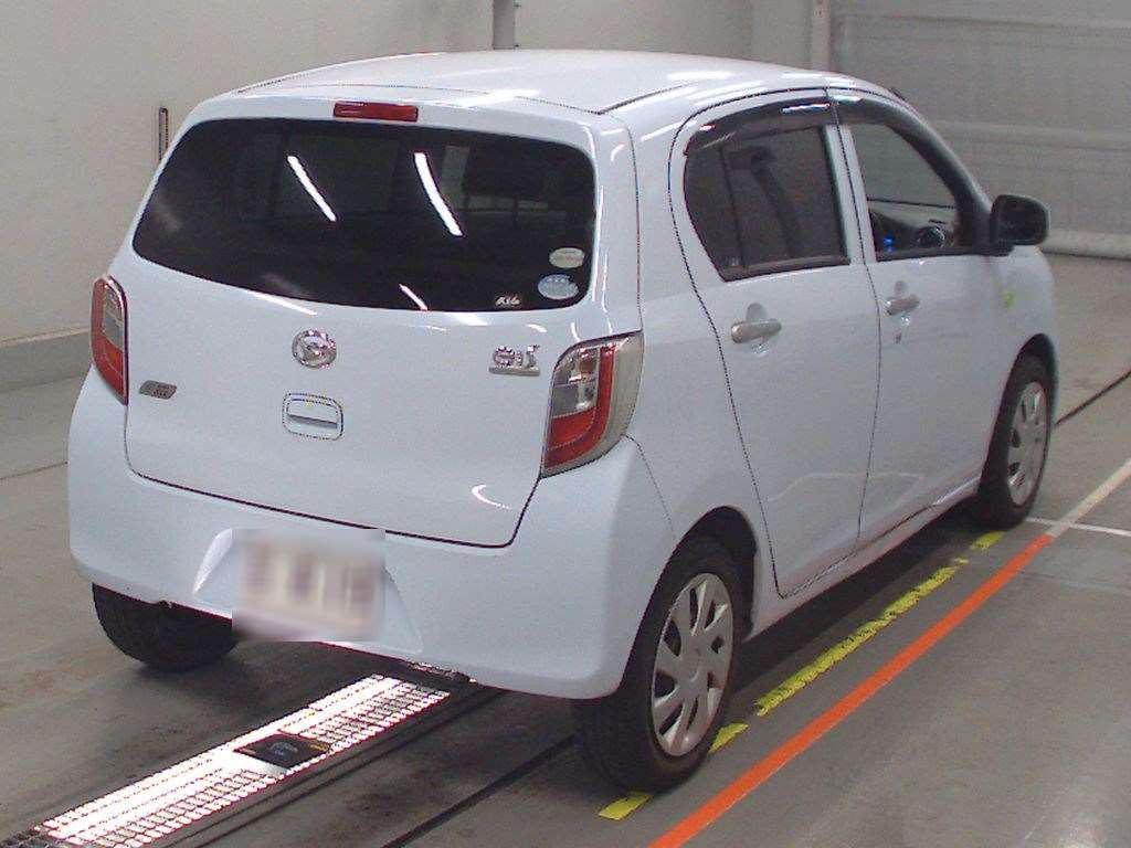 2012 Daihatsu Mira es LA300S[1]