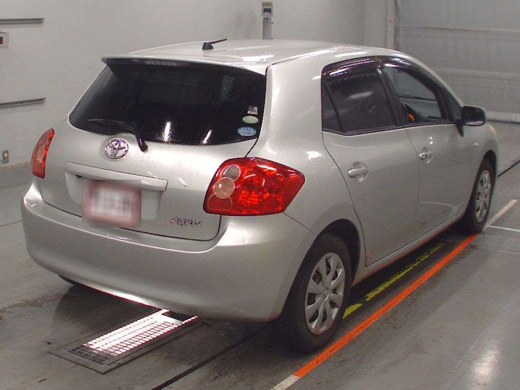 2007 Toyota Auris ZRE152H[1]