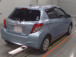 2011 Toyota Vitz