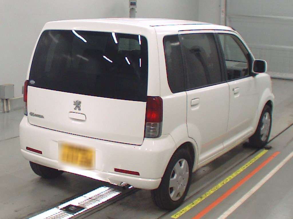 2004 Mitsubishi eK Wagon H81W[1]