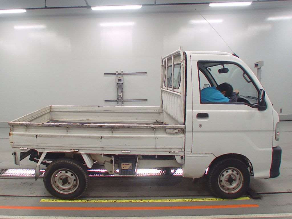 1999 Daihatsu Hijet Truck S200P[2]