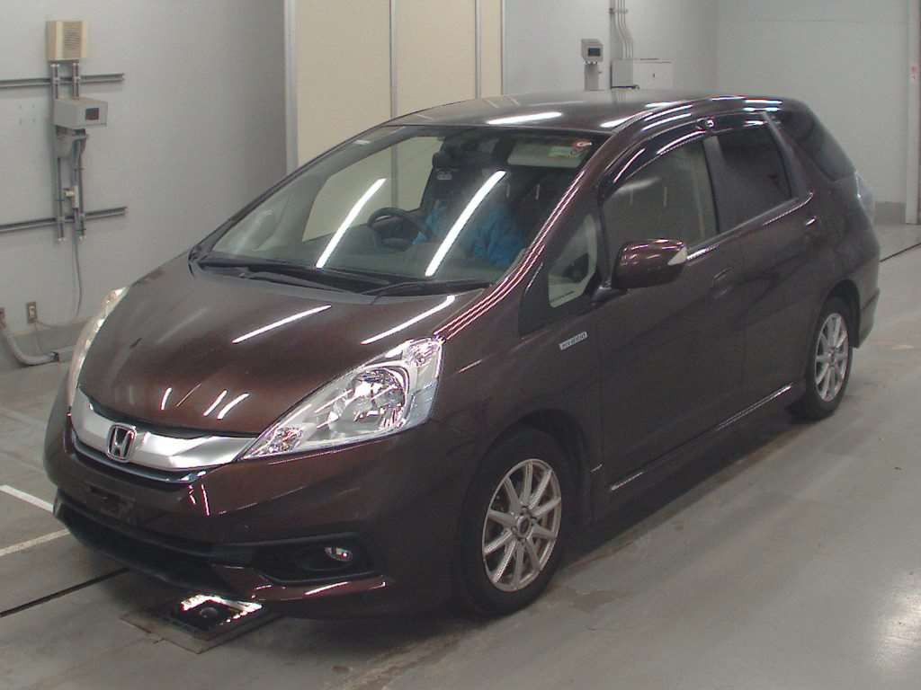 2014 Honda Fit Shuttle Hybrid GP2[0]