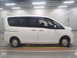 2015 Nissan Serena