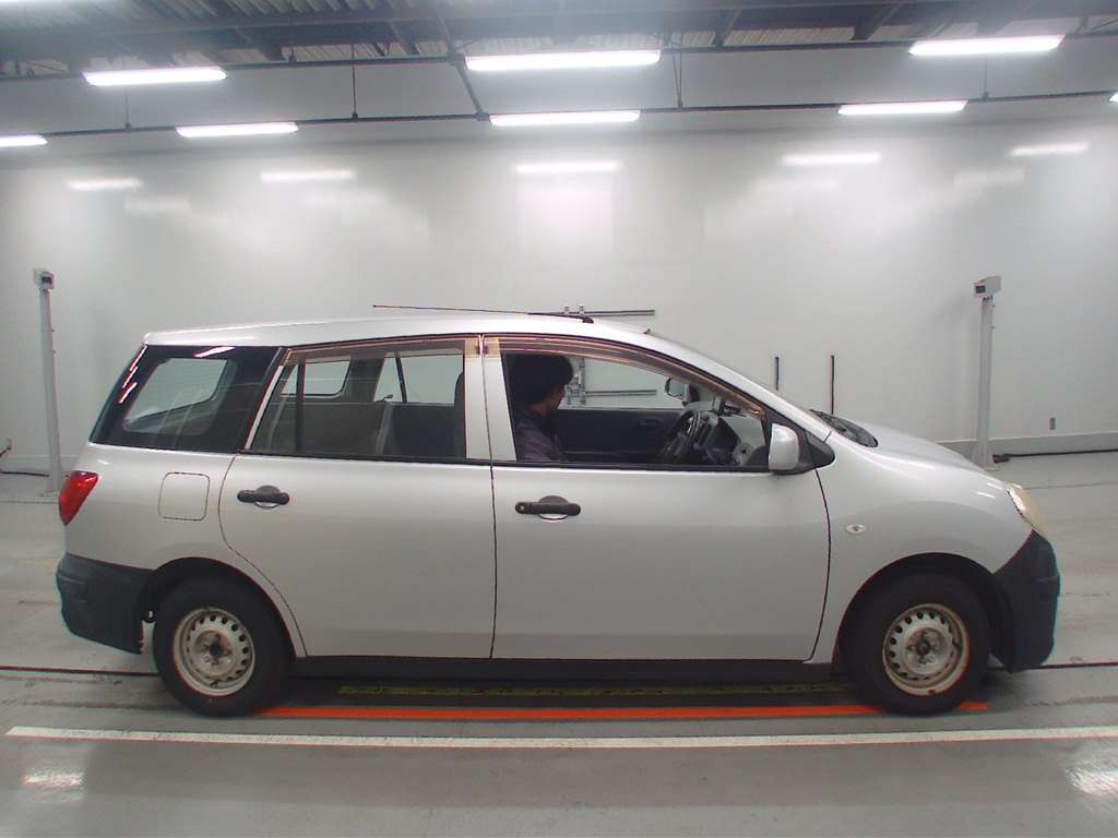 2011 Nissan Ad Van VY12[2]