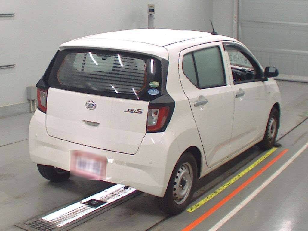 2019 Daihatsu Mira es LA350S[1]