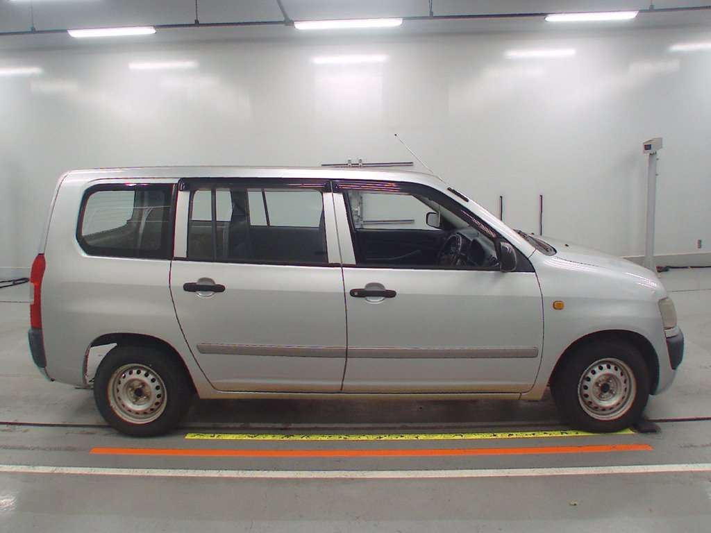 2002 Toyota Probox Van NCP51V[2]