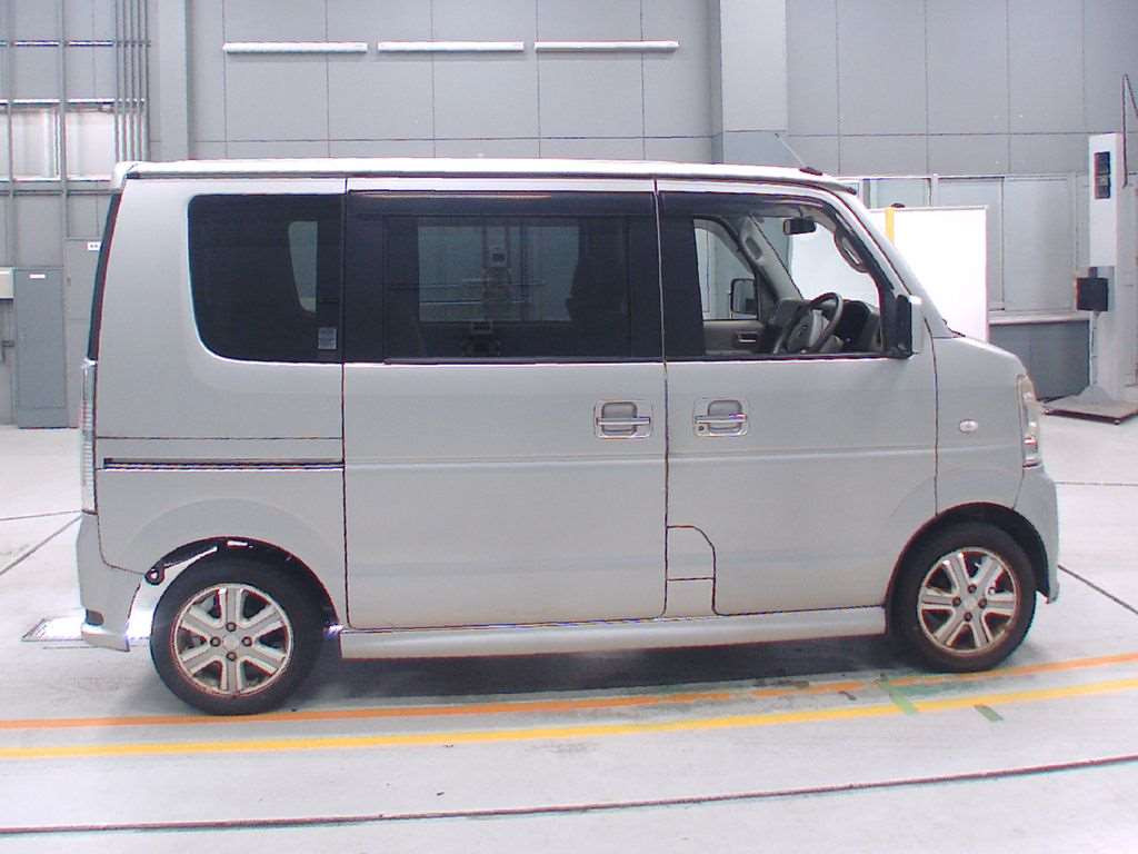 2011 Mazda Scrum Wagon DG64W[2]