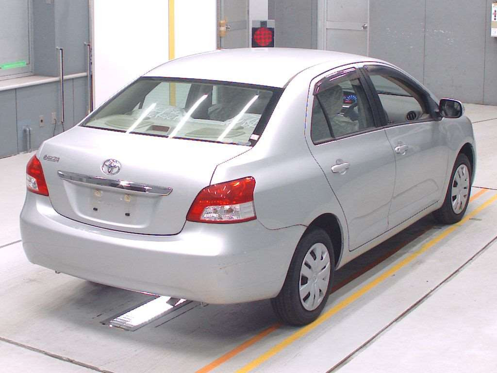 2010 Toyota Belta SCP92[1]