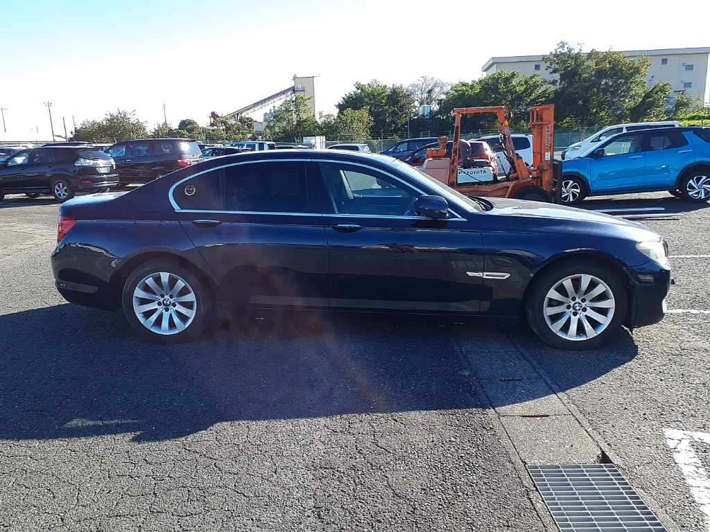 2011 BMW 7 Series KA30[2]