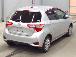 2017 Toyota Vitz