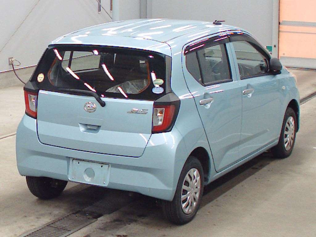 2018 Daihatsu Mira es LA360S[1]