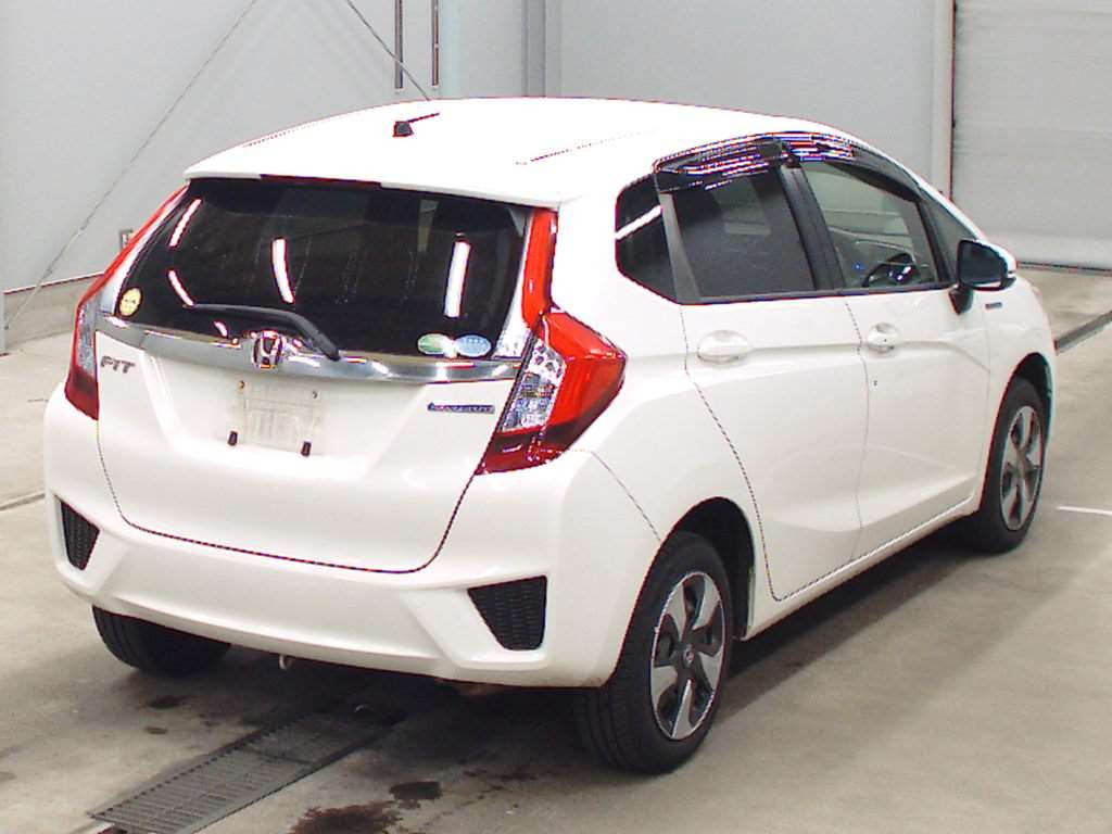 2016 Honda Fit Hybrid GP6[1]