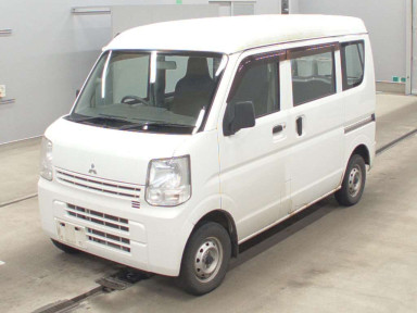 2016 Mitsubishi Minicab Van