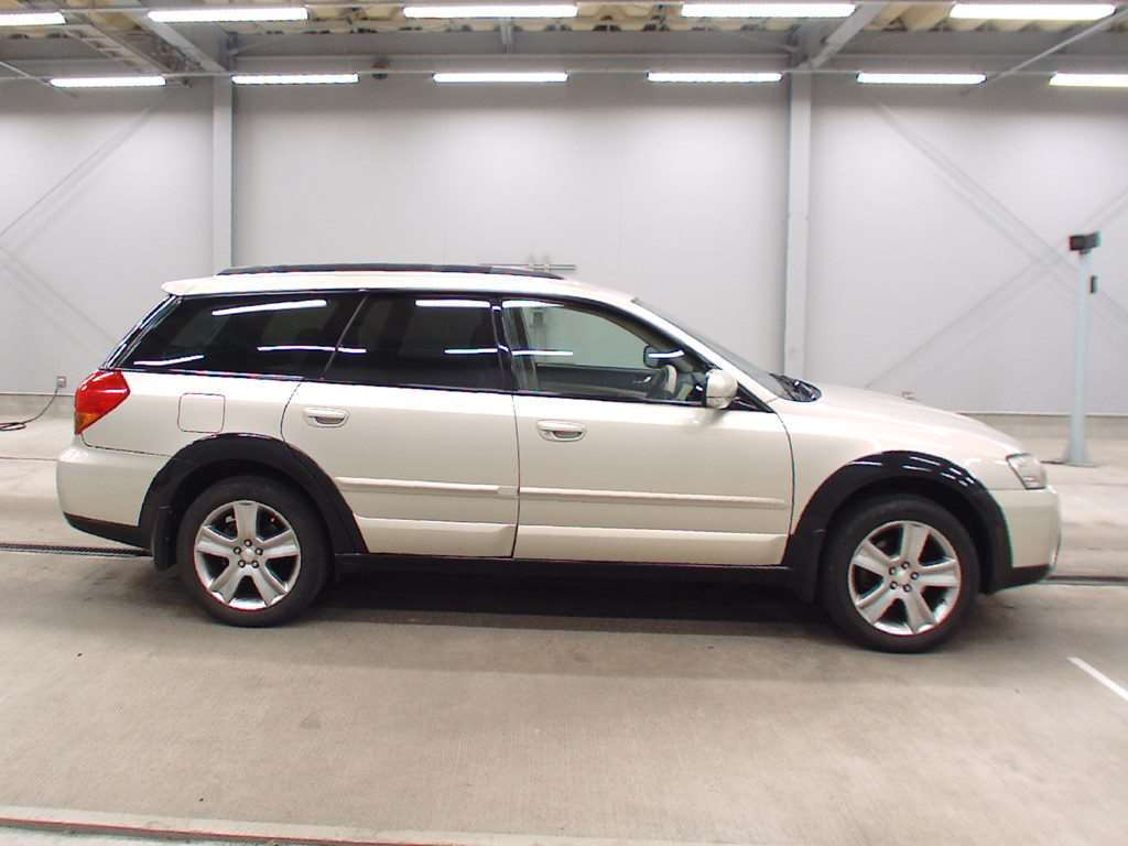 2004 Subaru Legacy Outback BP9[2]