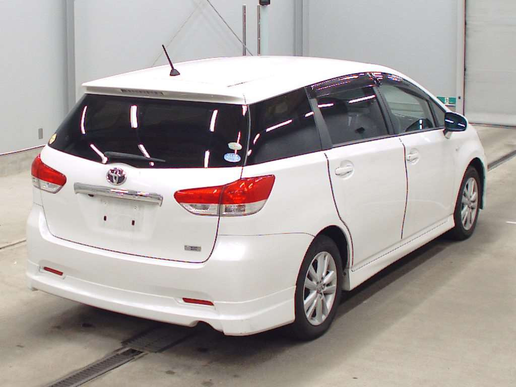 2009 Toyota Wish ZGE20W[1]