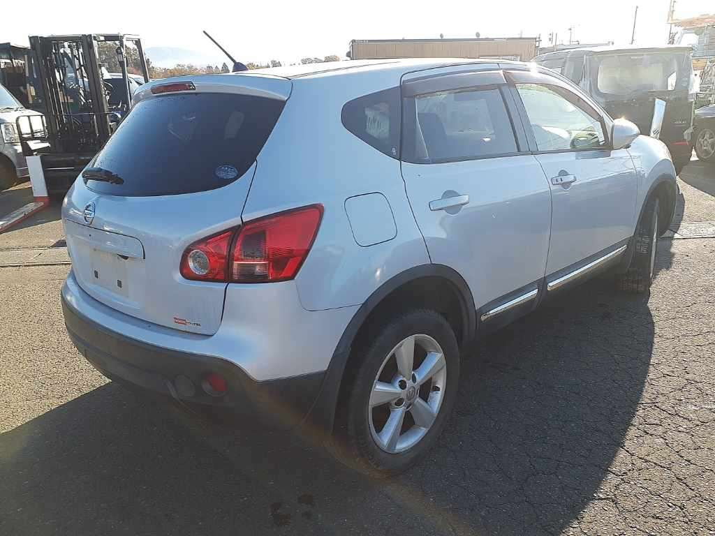 2010 Nissan Dualis KNJ10[1]