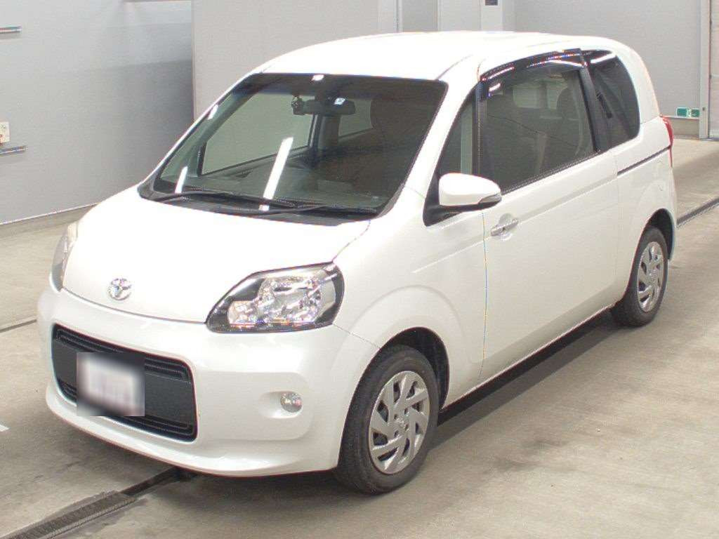 2013 Toyota Porte NCP145[0]