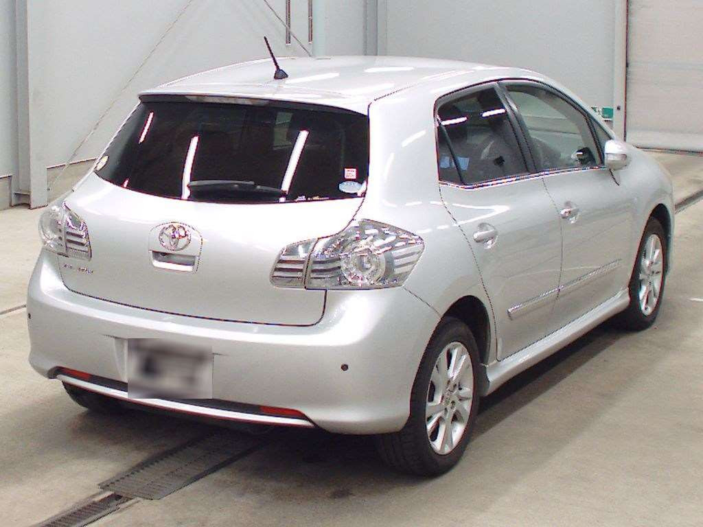 2012 Toyota Blade AZE154H[1]