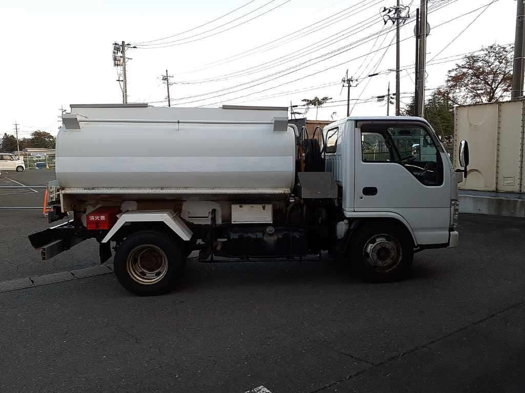 2007 Isuzu Elf Truck NKR85YN[2]