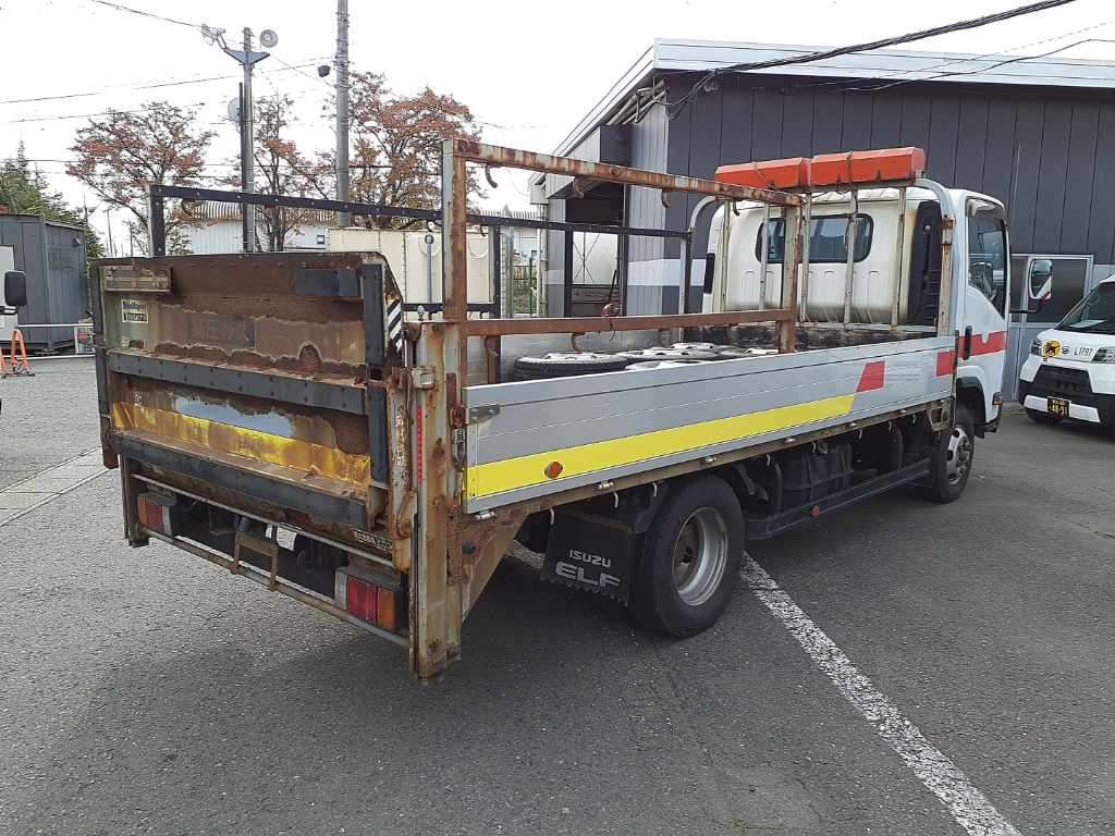 2014 Isuzu Elf Truck NPS85AR[1]