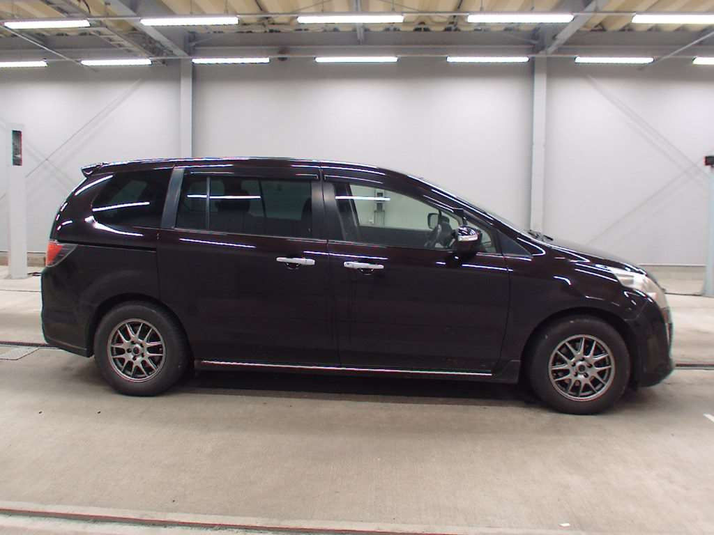 2011 Mazda MPV LY3P[2]