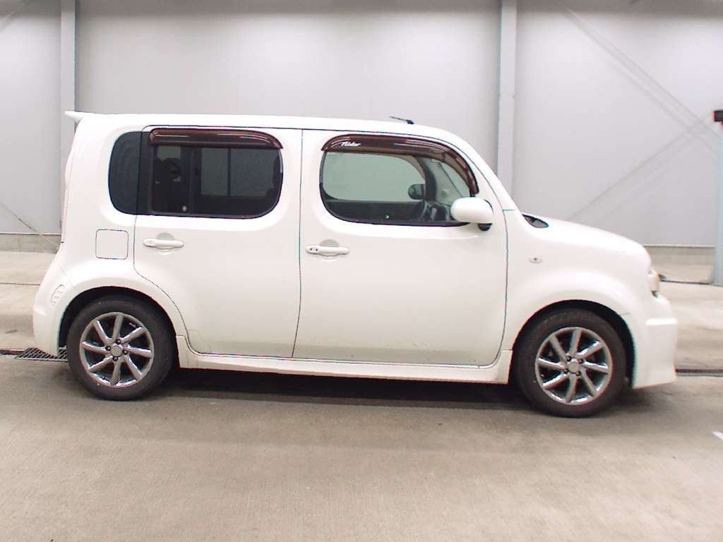 2010 Nissan Cube NZ12[2]